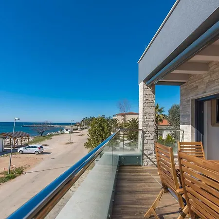 Punta Mulino Апартаменты Ловречица